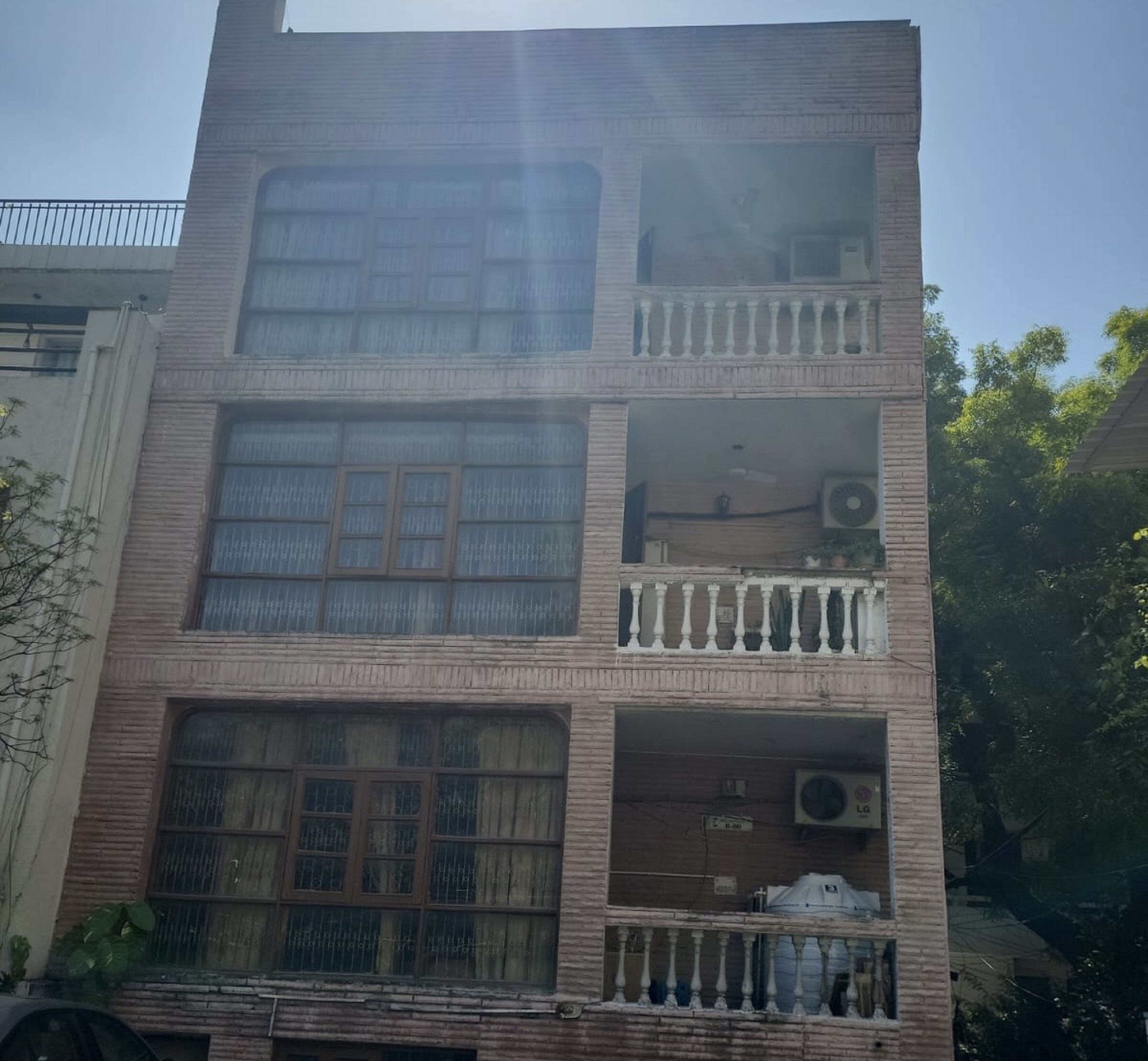 Individual House for sale in faridabad new delhi