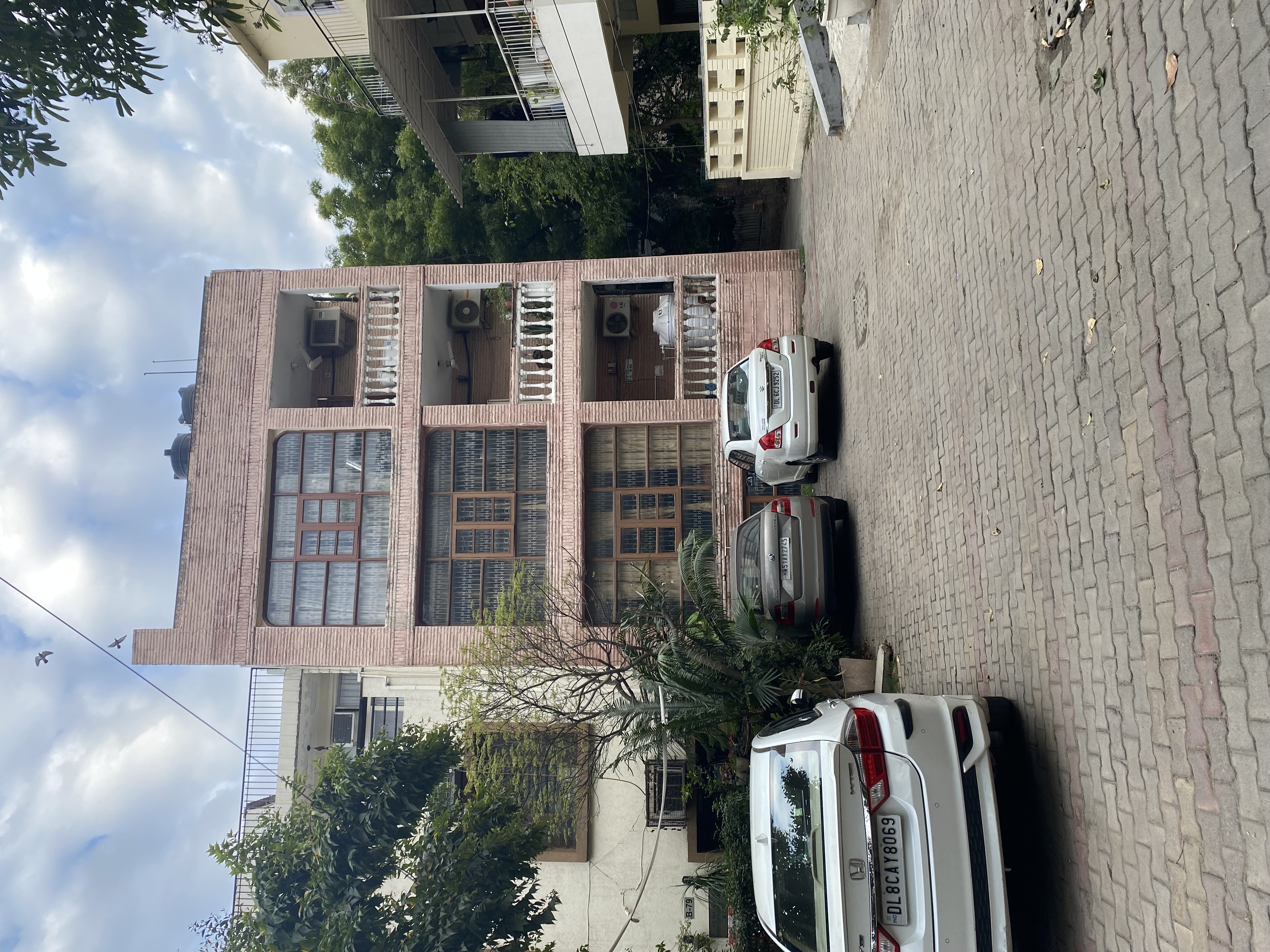 Individual House for sale in faridabad new delhi