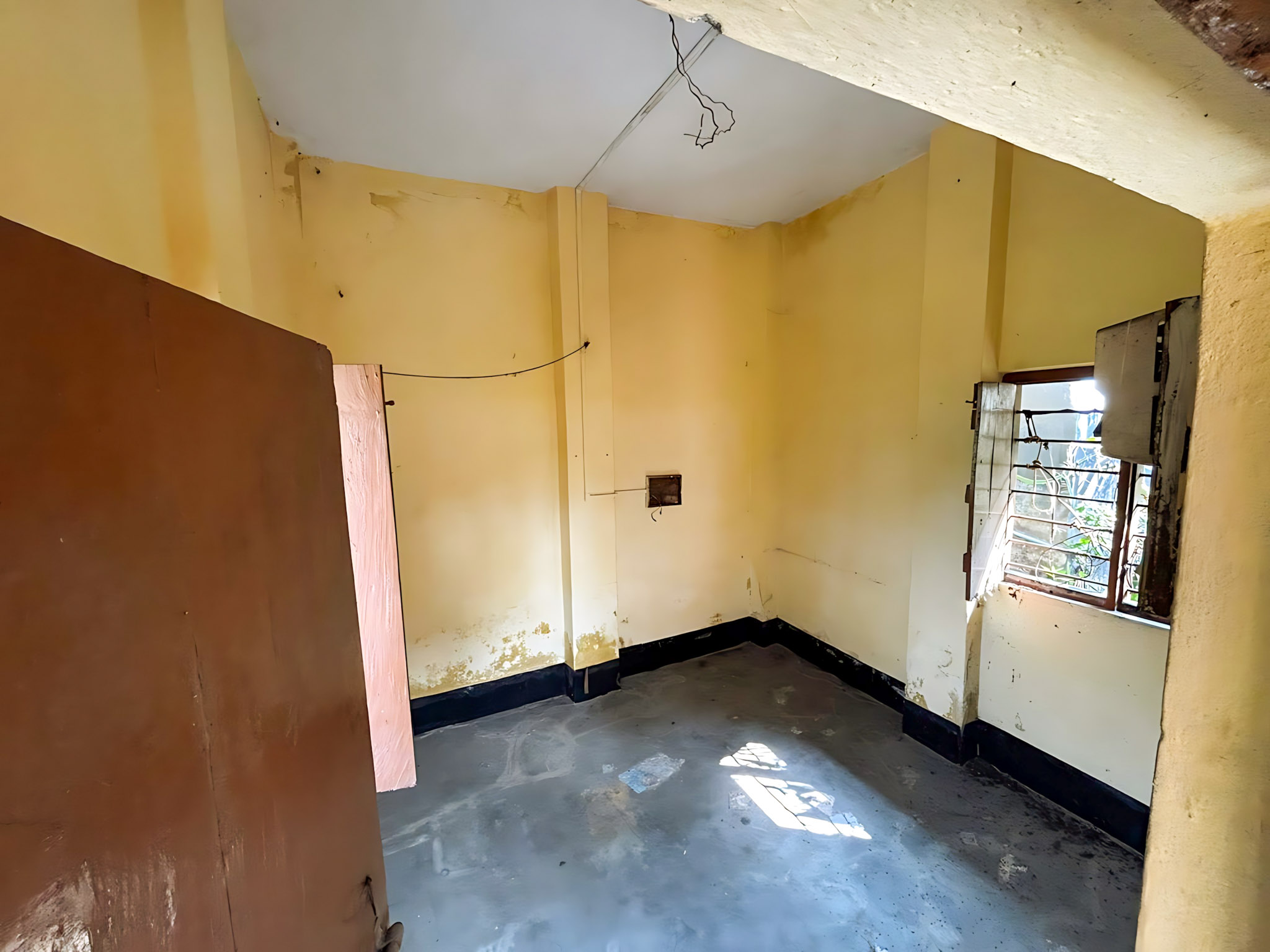 Individual House for Sale in Bansberia