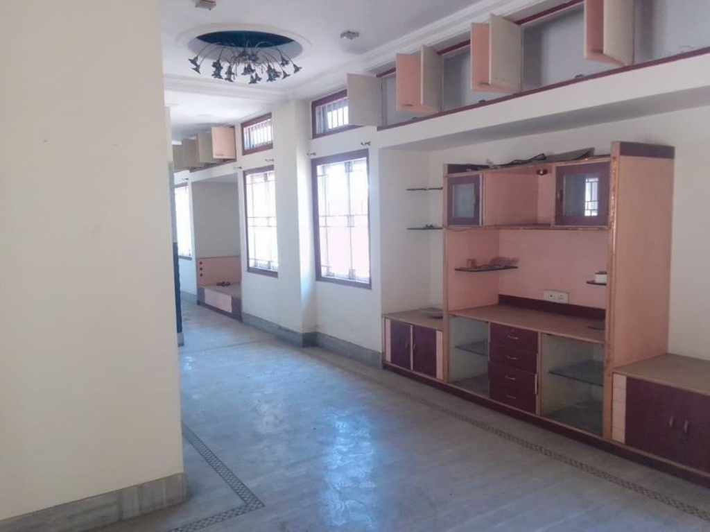 Flat for Sale in Paltan Bazar, Guwahati, Guwahati