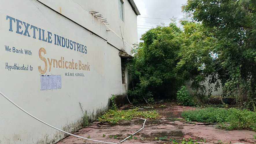 Industrial Plot with Factory Building for Sale in Plots no 22 and 26 in 89th ward in Syno 535 A1B 535 A1C Kallur Kurnool District 518002, Kurnool