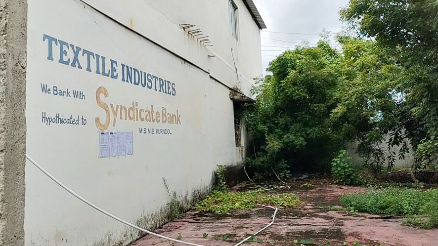 Industrial Plot with Factory Building for Sale in Plots no 22 and 26 in 89th ward in Syno 535 A1B 535 A1C Kallur Kurnool District 518002, Kurnool