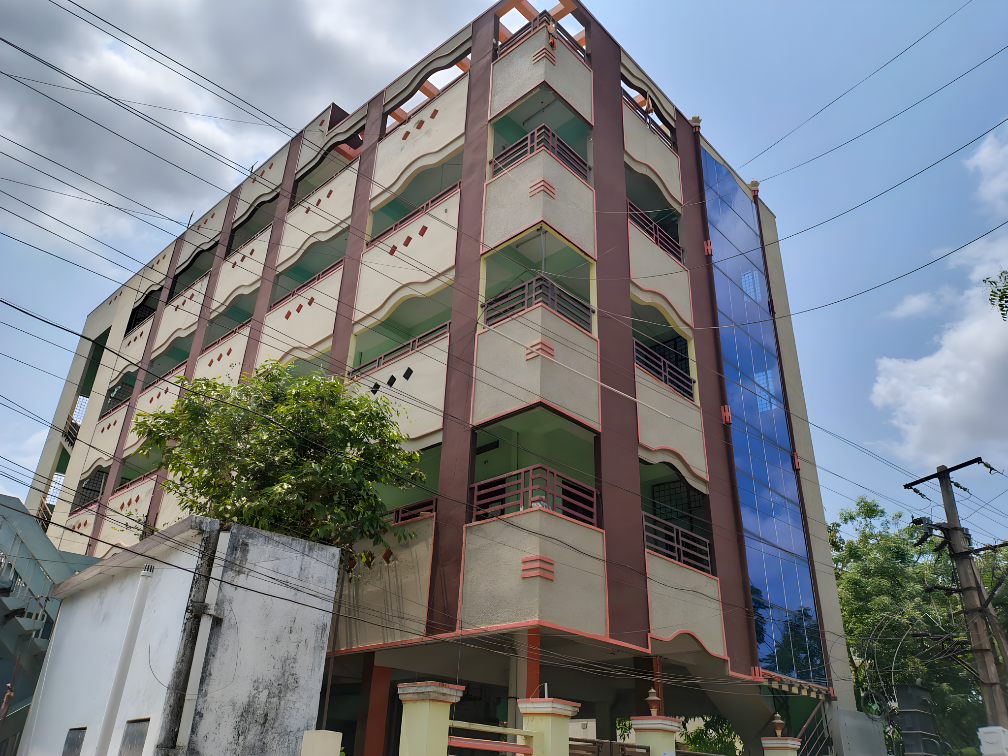 Individual House for Sale in PARUCHURI USHA RANI, GUDIVADA, Gudivada