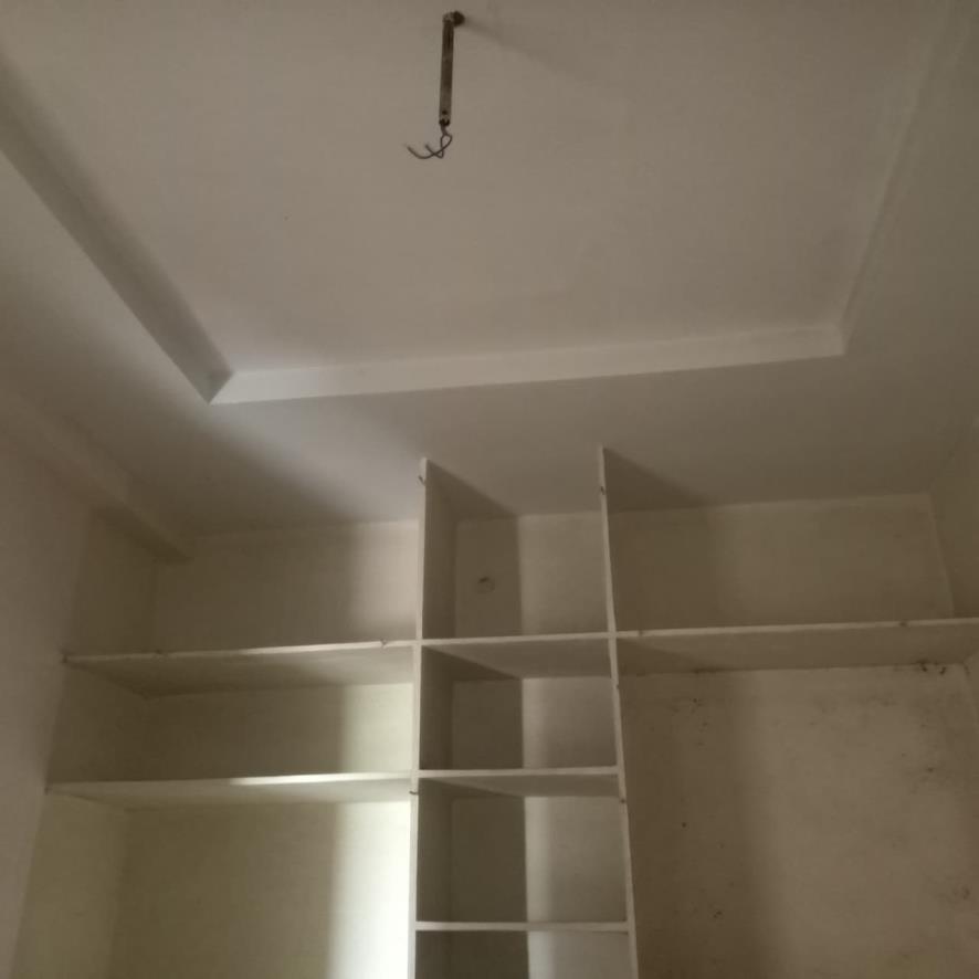 ) 2 BHK Flat for Sale in Gayathri Towers, Janapadu, Piduguralla