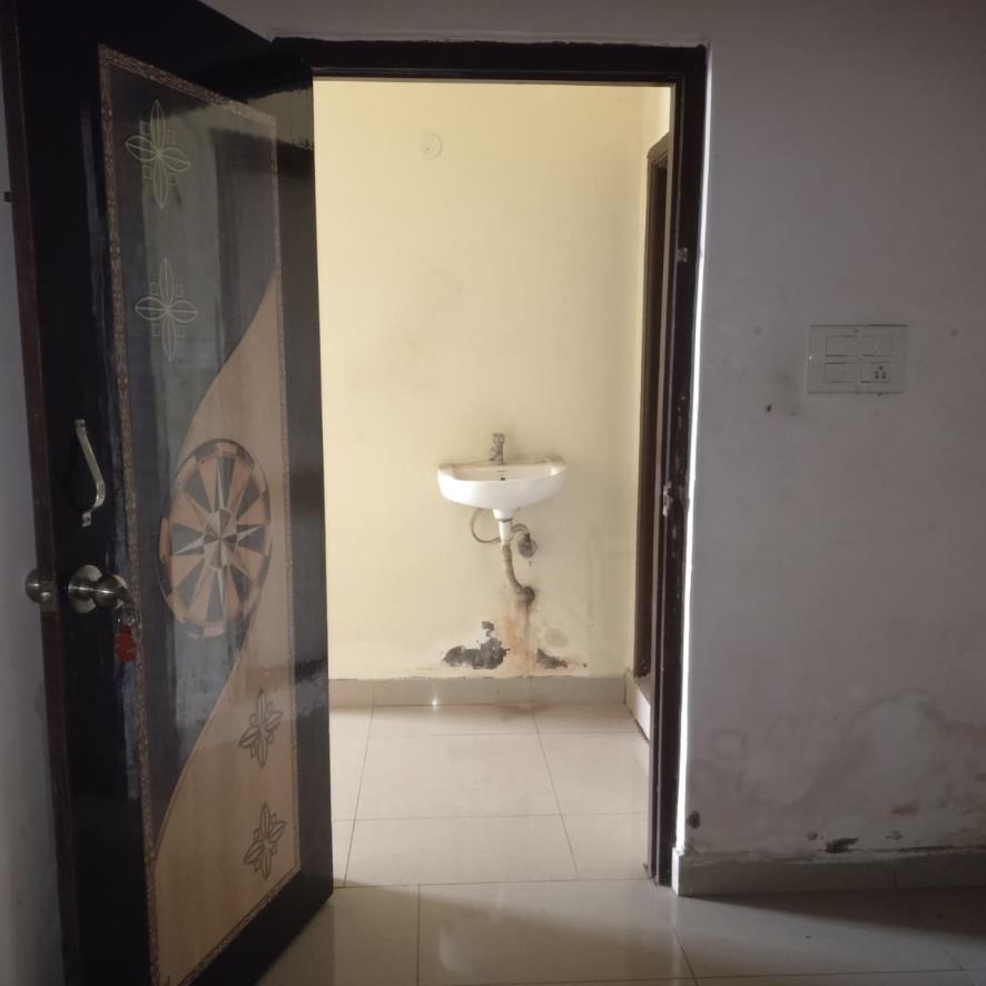 ) 2 BHK Flat for Sale in Gayathri Towers, Janapadu, Piduguralla
