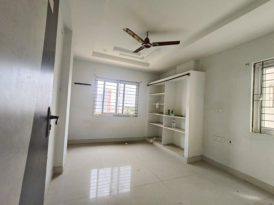 Flat for Sale in DUPPITURU VILLAGE, ACHUTHAPURAM MANDAL, ANAKAPALLI DISTRICT, APSEZ Multi Product Special Economic Zone