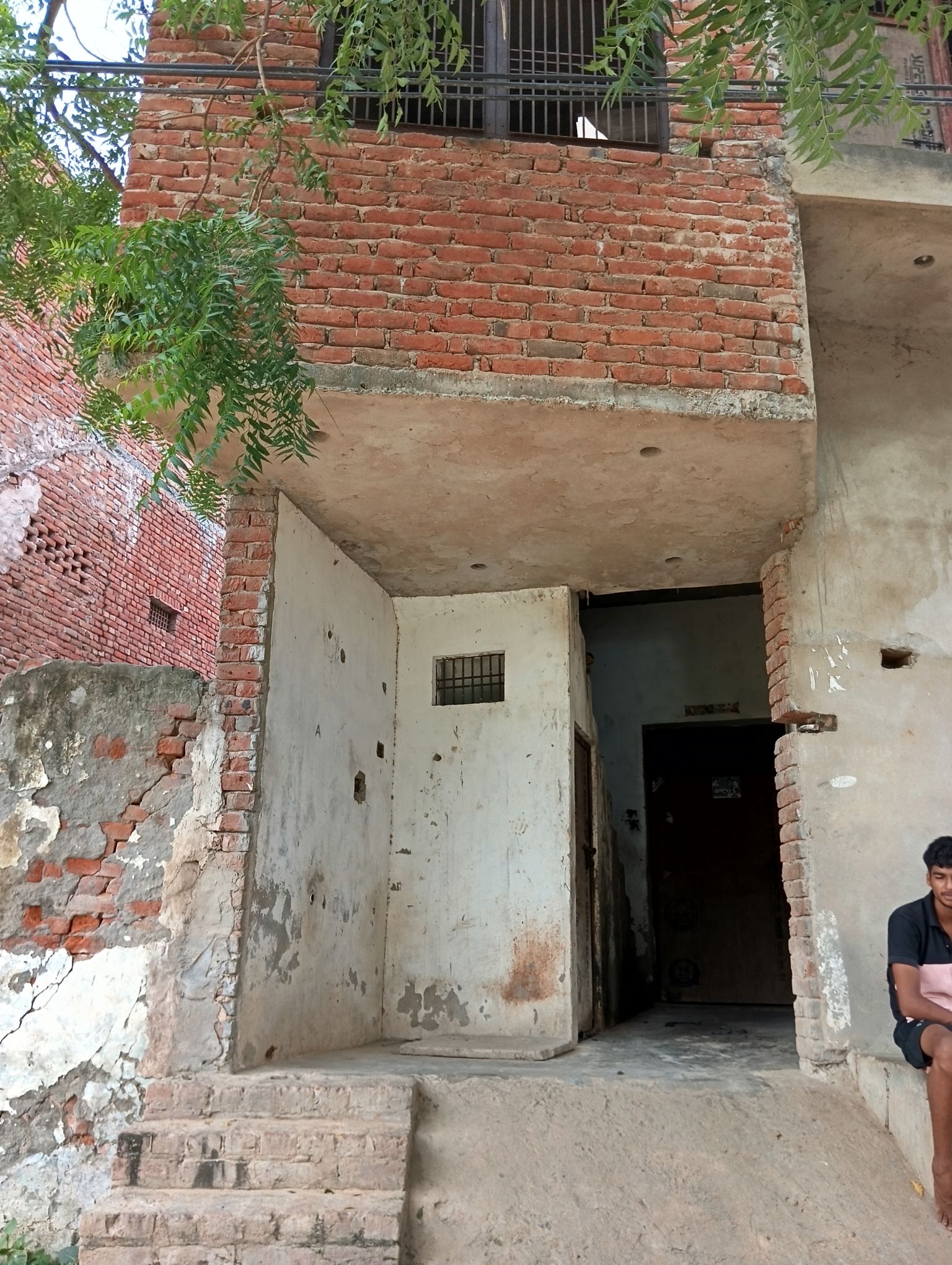Individual House for Sale in Hathras