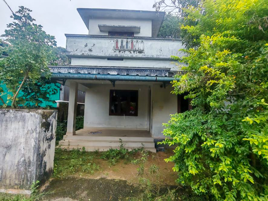 Individual House for Sale in SANTHOSHKUMAR P K, THRISSUR, Avittathur