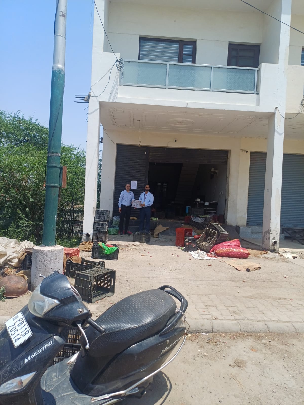 91.66 square yard Shops for sale in Sanaur