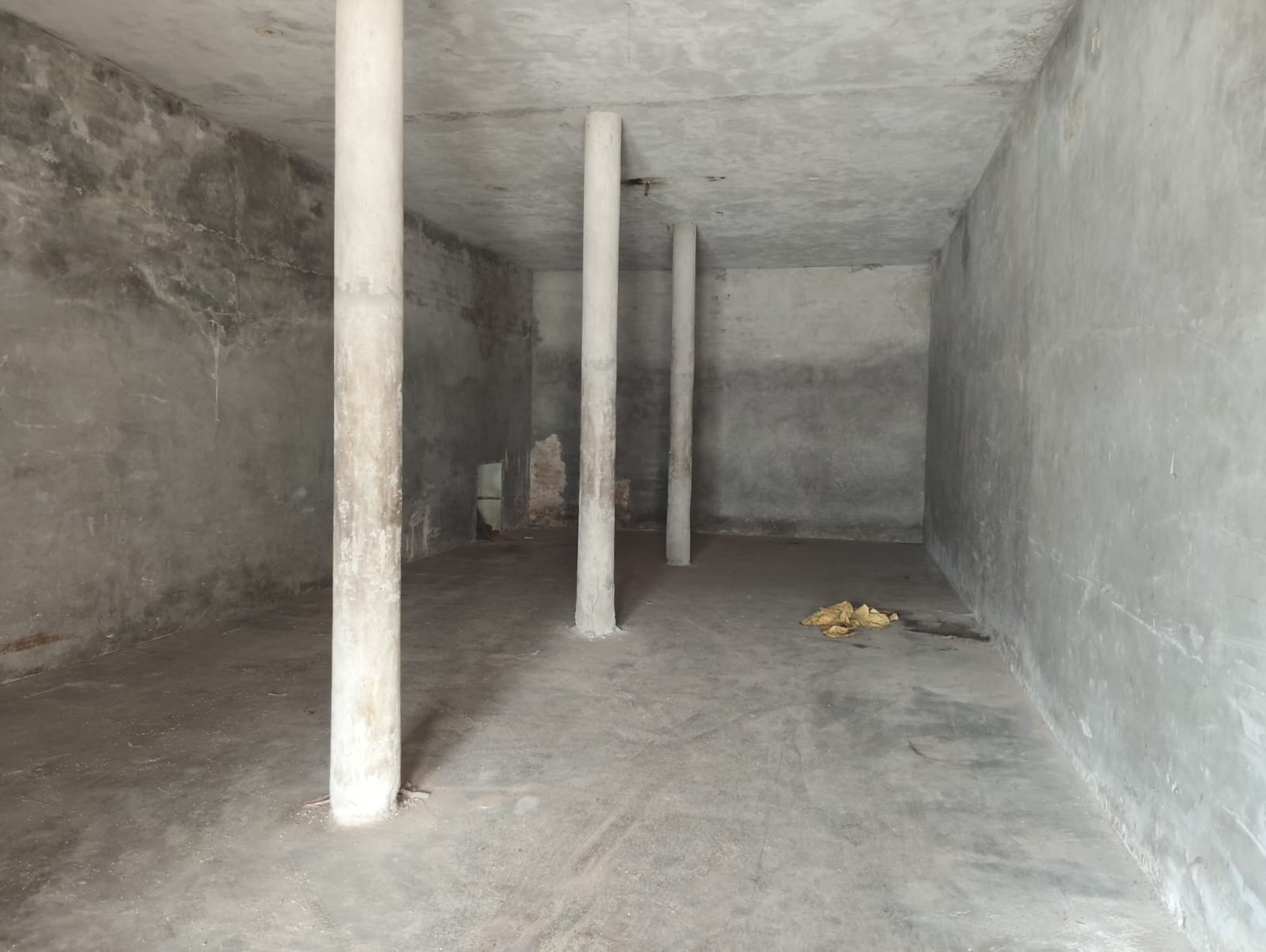 132 square yard Shops for sale in Grain Market Shahkot