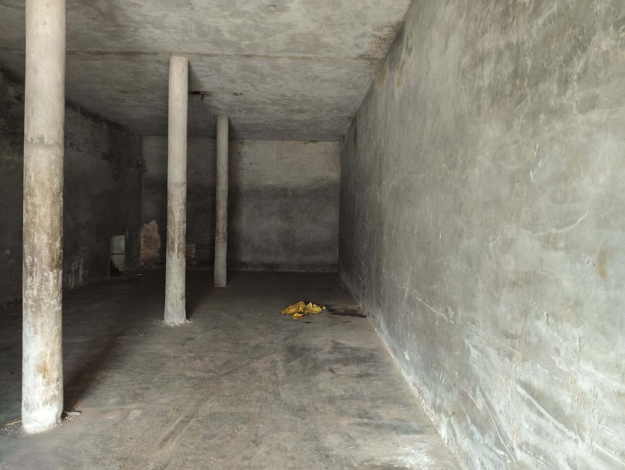 132 square yard Shops for sale in Grain Market Shahkot