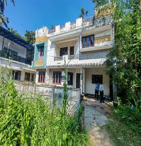Individual House for Sale in SREEDHARAN CHEMBOTH, THRISSUR, Adat