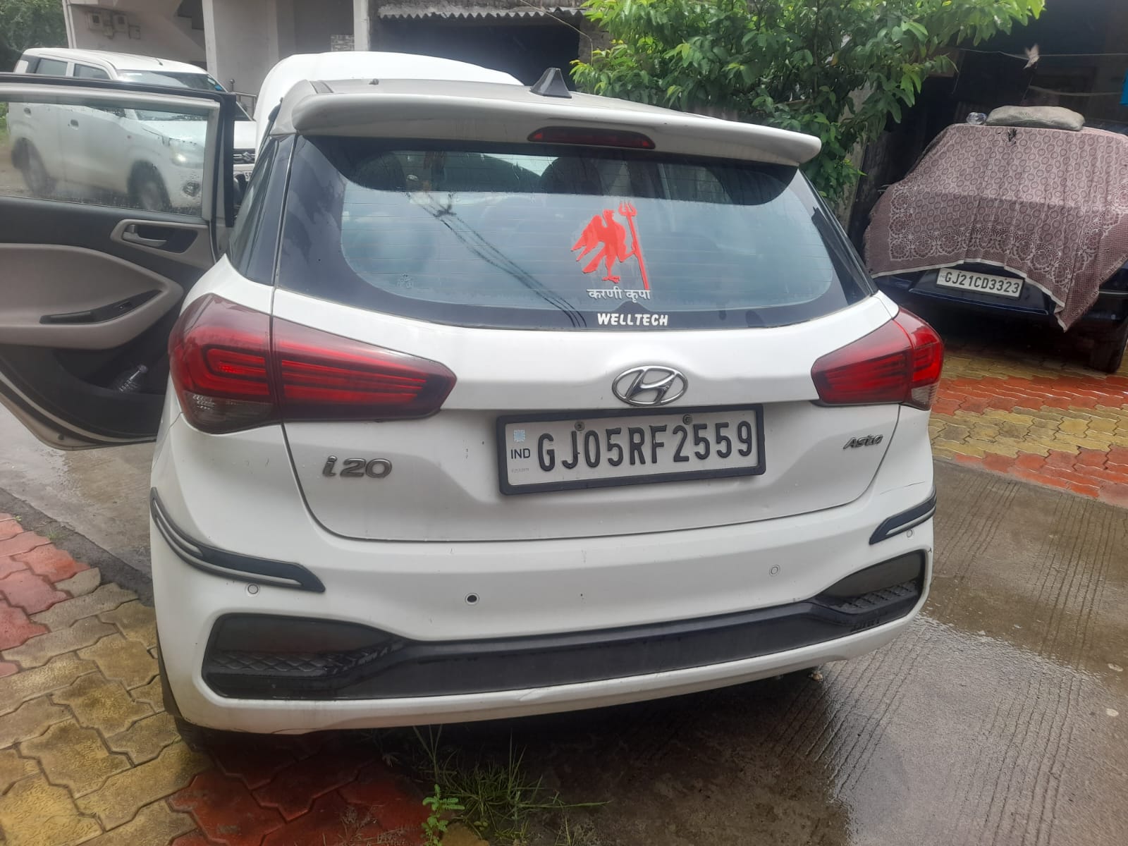 Car ( Hyundai I 20) for Sale in Surat