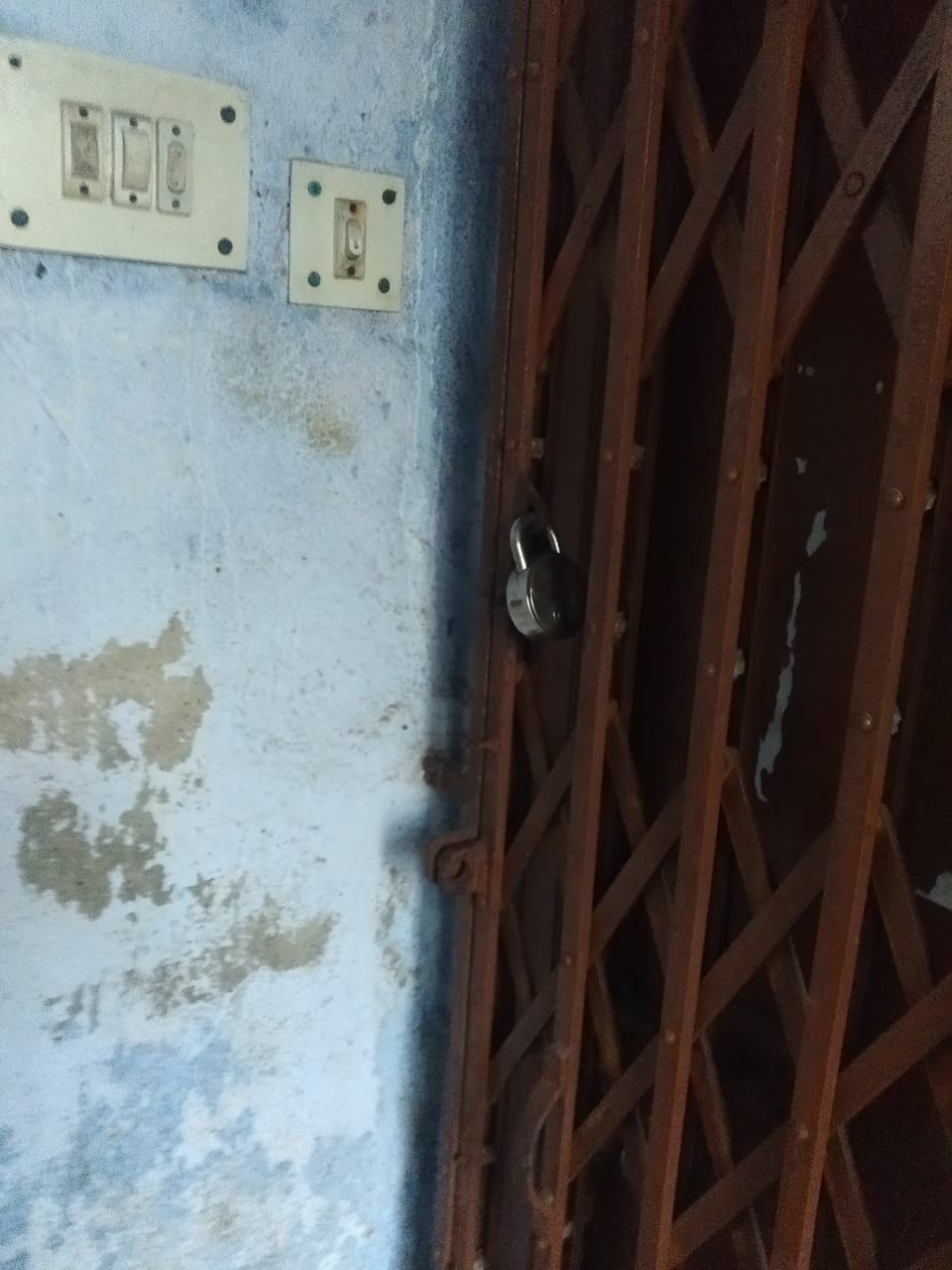 2 BHK Flat for Sale in Sushil Apartment, Rakhal Mukherjee Road Sarsuna Behala beside Sishu Kalyan School, Kolkata