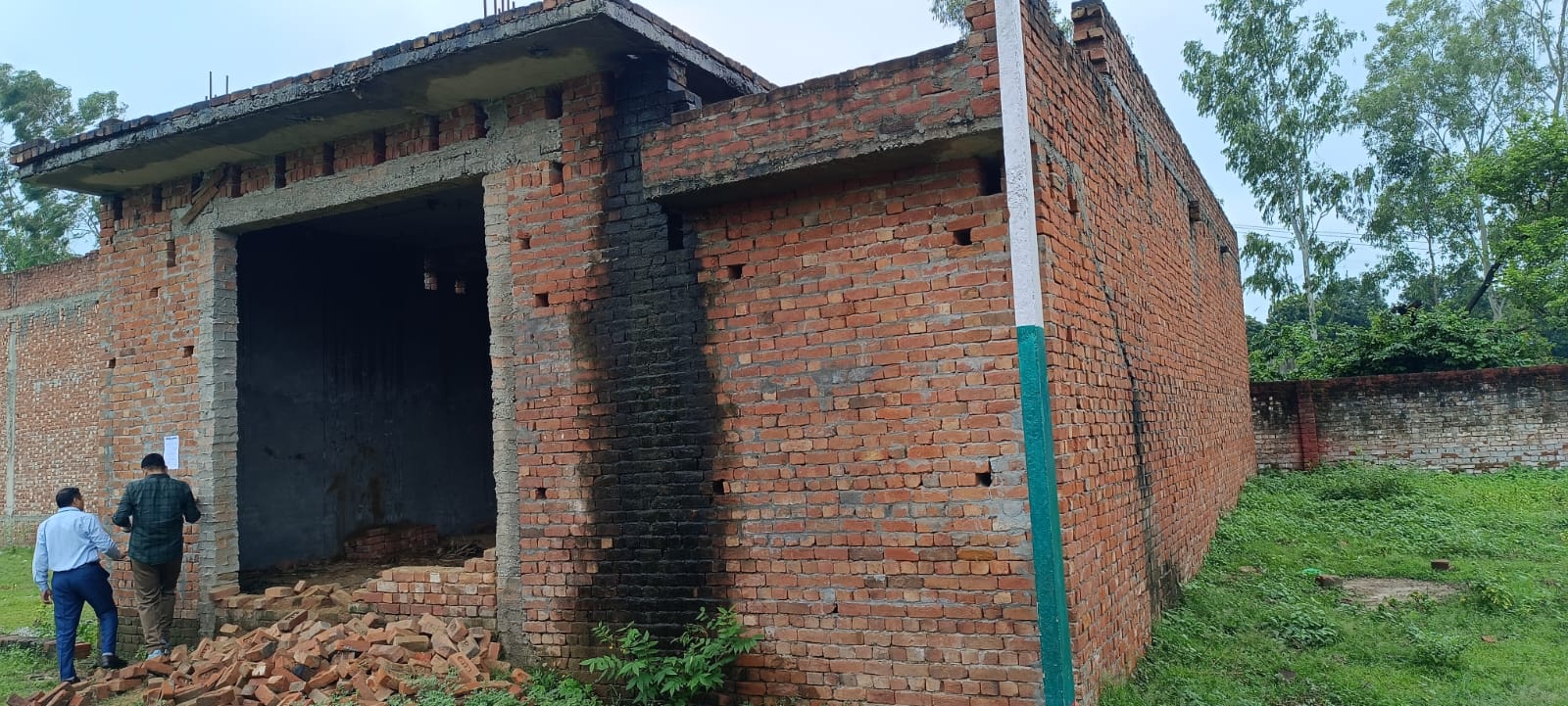 Individual House for Sale in Hasanpur