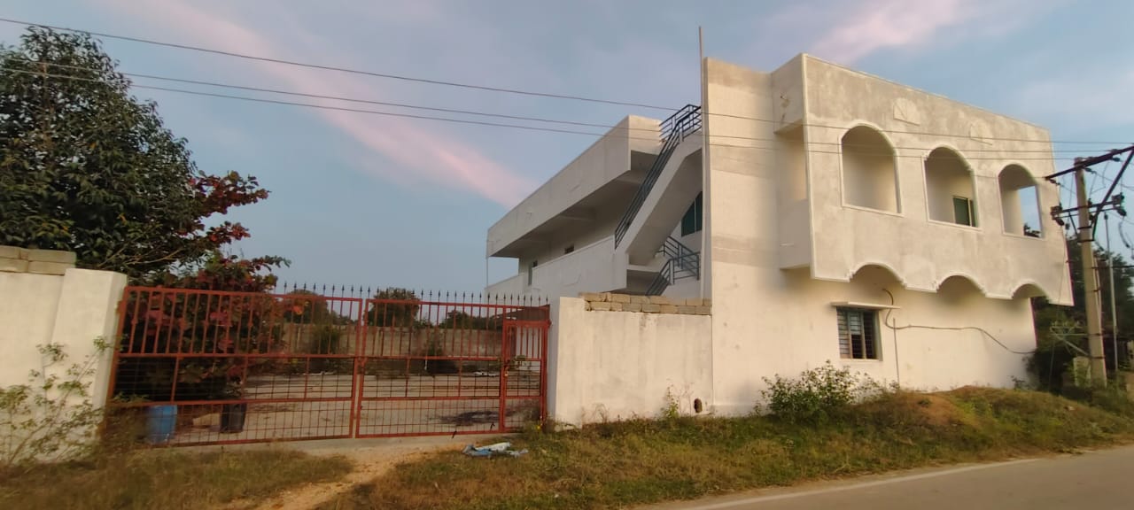 Industrial Plot with Factory Building for Sale in Bandapalle Village ,Aangallu Grama Panchayath and Revenue Village, Kurabalakota Mandal, madanapalle, Horseley Hills