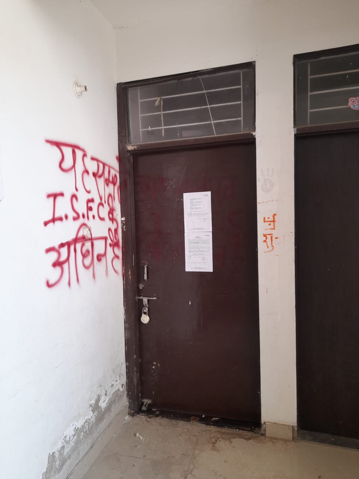 Flat for Sale in kalwar Road Manglam City