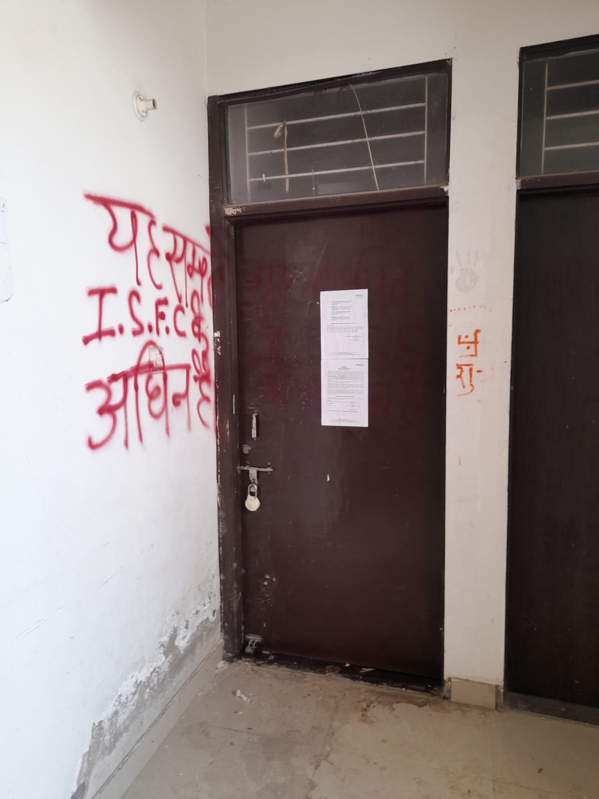 Flat for Sale in kalwar Road Manglam City