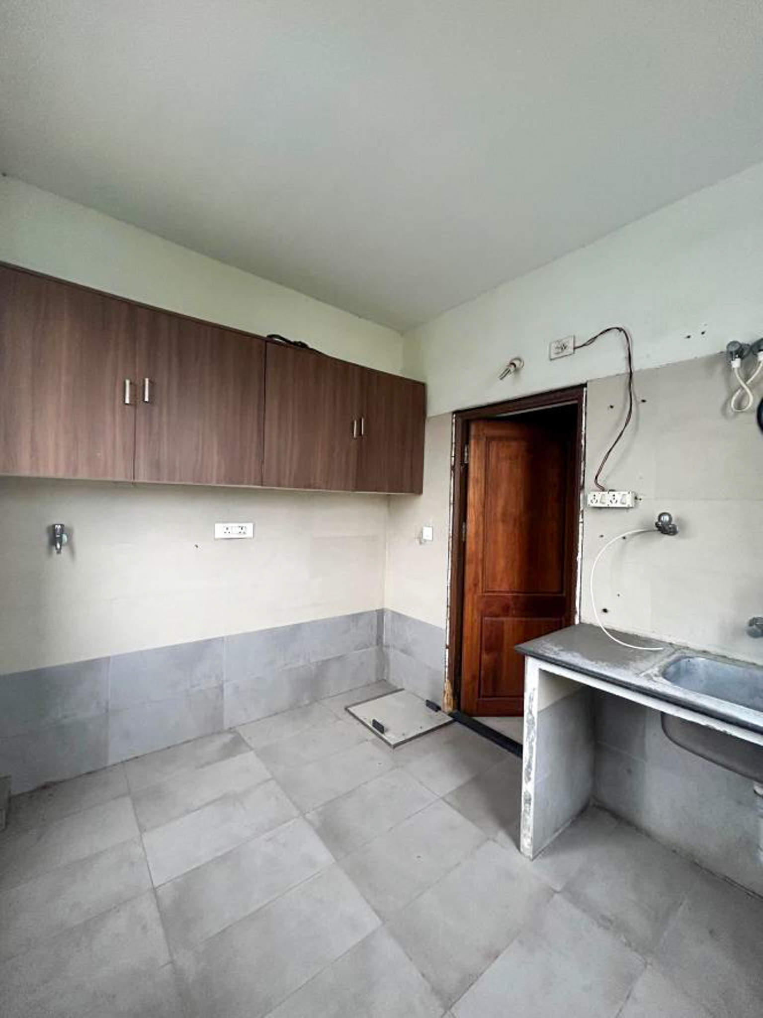 4 BHK Flat for Sale in SRINIVASA GRAND CITY, Flat No 1105 Anjanadri Block, Srinivasa Grand City Jain Colony, Gollapudi, Vijayawada, Vijayawada