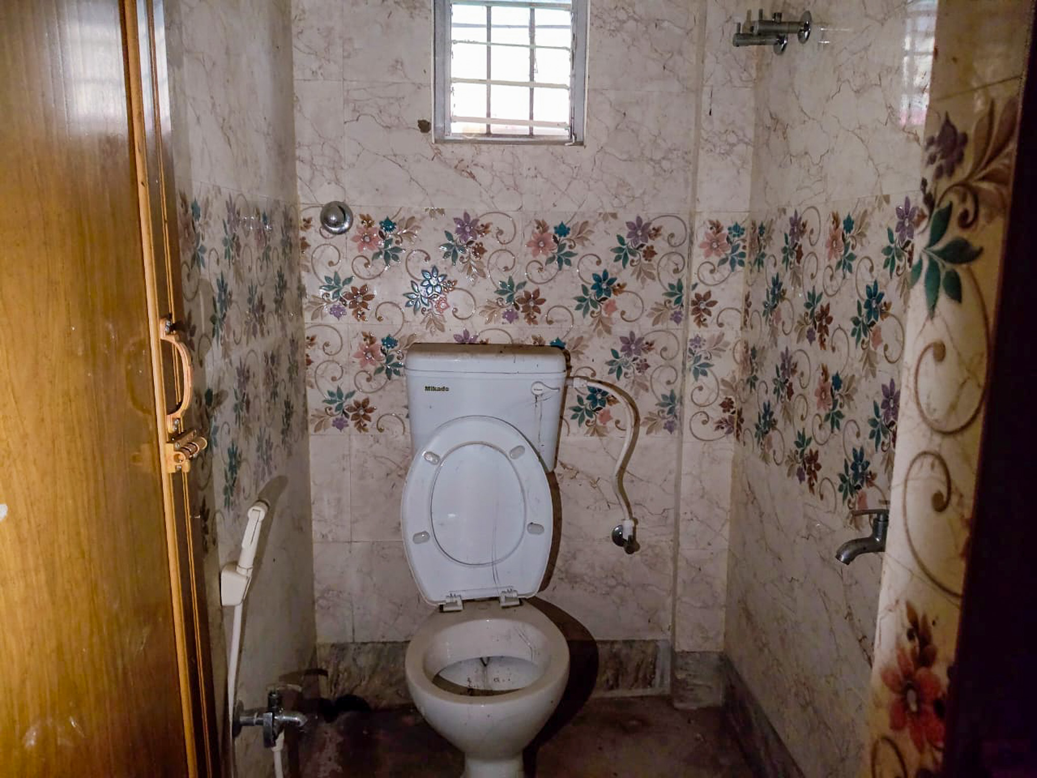 Flat for Sale in BARUIPUR NATUN PARA ROAD, Baruipur
