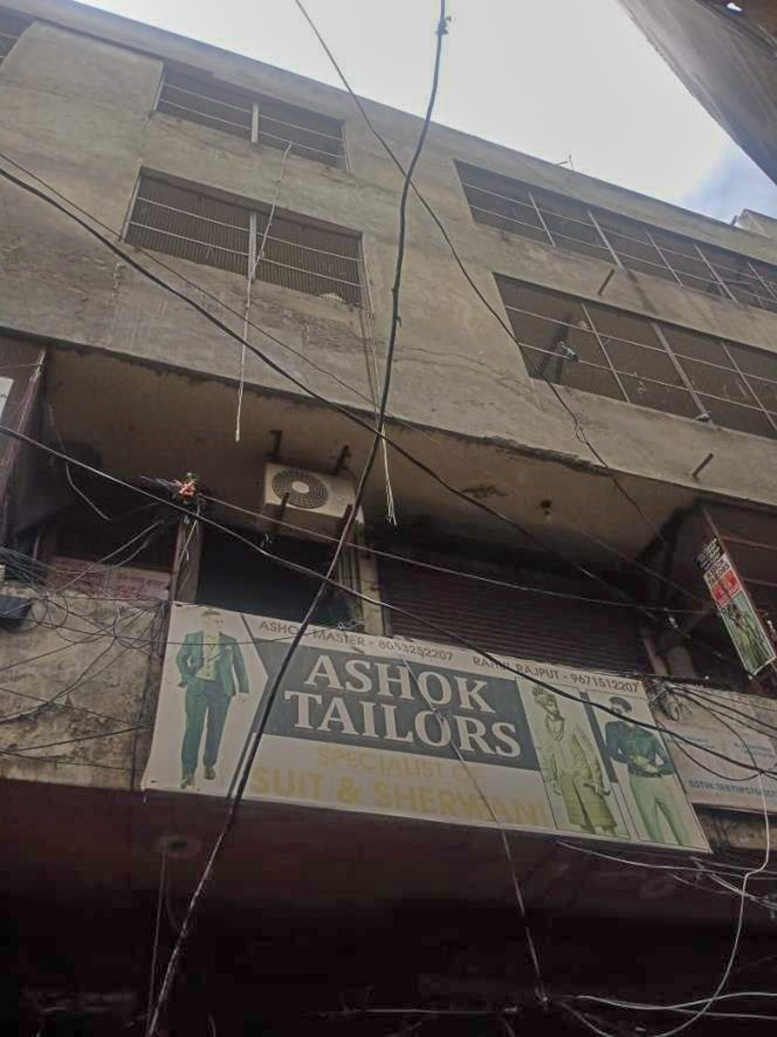 Shops for Sale in Shop 2nd floor with roof rights, Vijay Nagar, Jhajjar Road, Opp. Photo waligali, Rohtak, Rohtak
