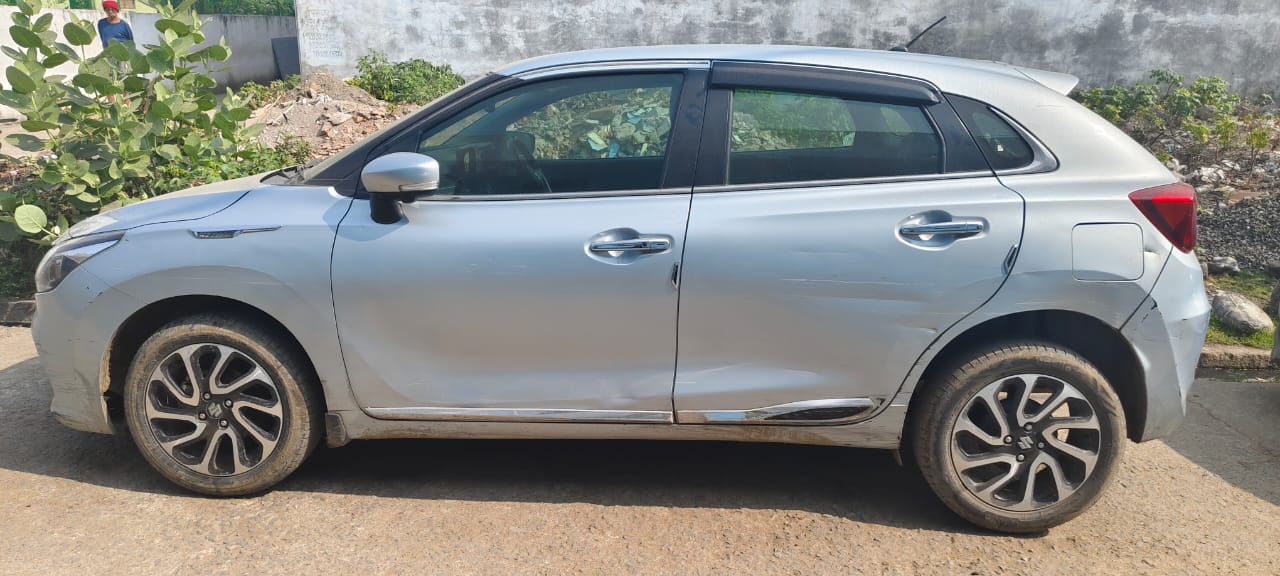 PASSENGER VEHICLE FOUR WHEELER for Sale in Mungaoli
