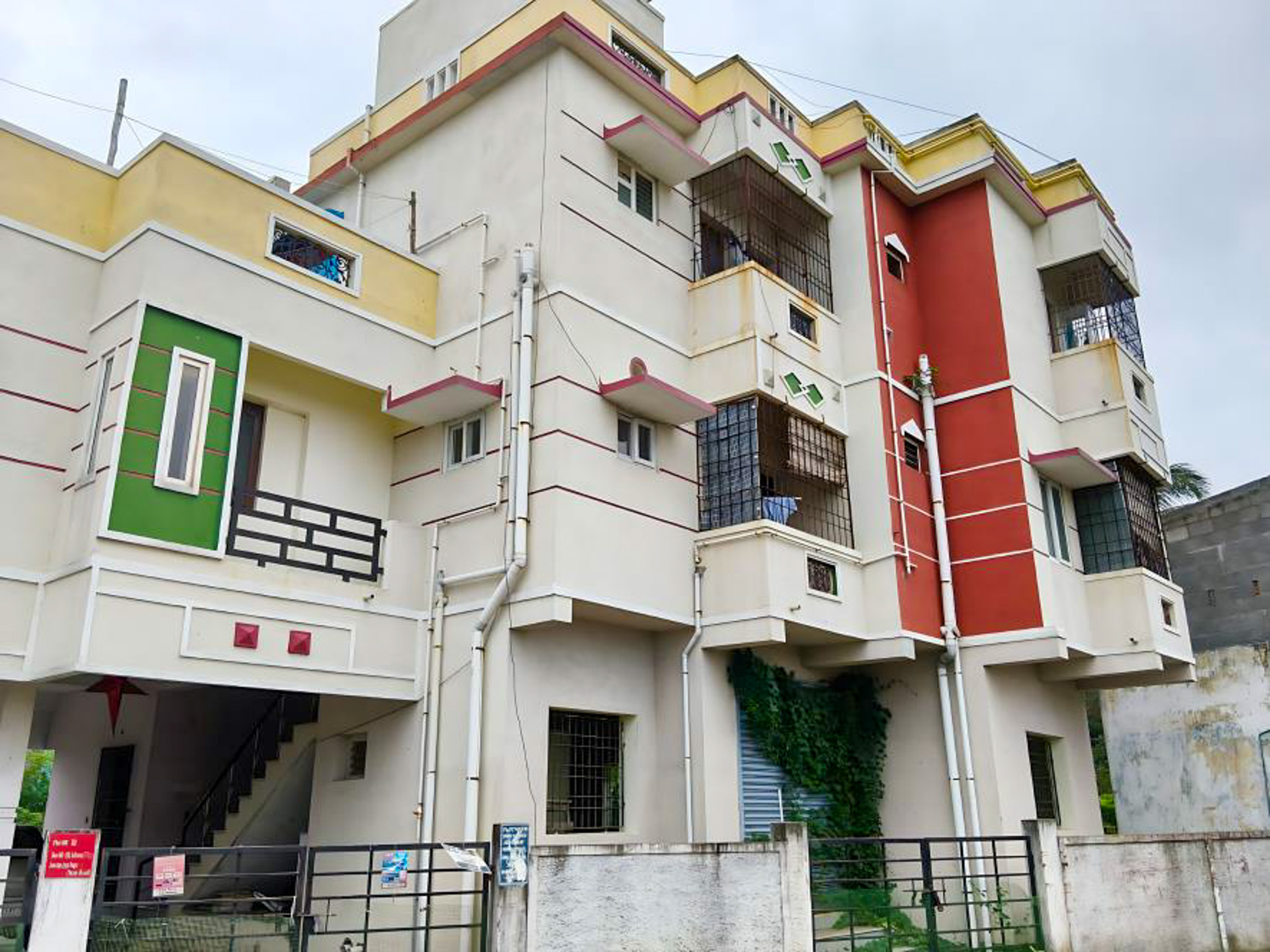 2 BHK Flat for Sale in LAKE VIEW, LOCATED IN DEVELIPONG AREA, Maraimalai Nagar