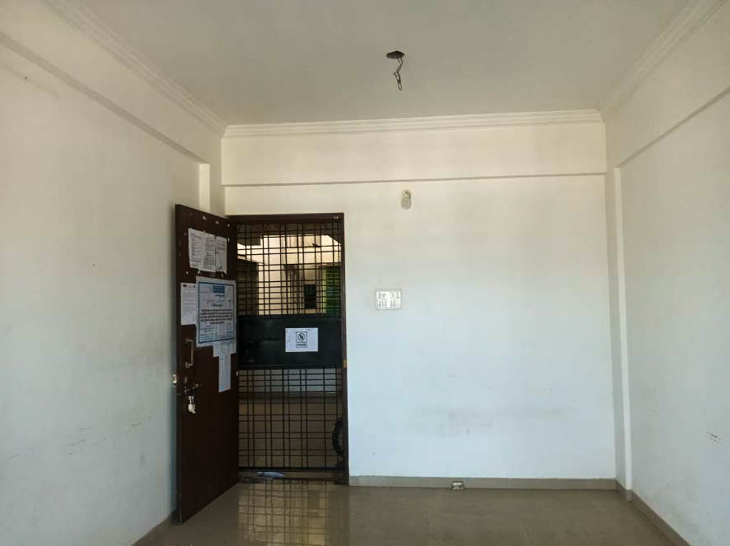 Flat for Sale in MIHAN