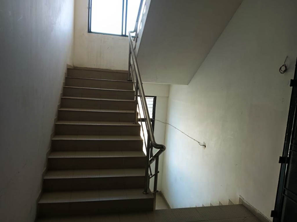 Flat for Sale in MIHAN