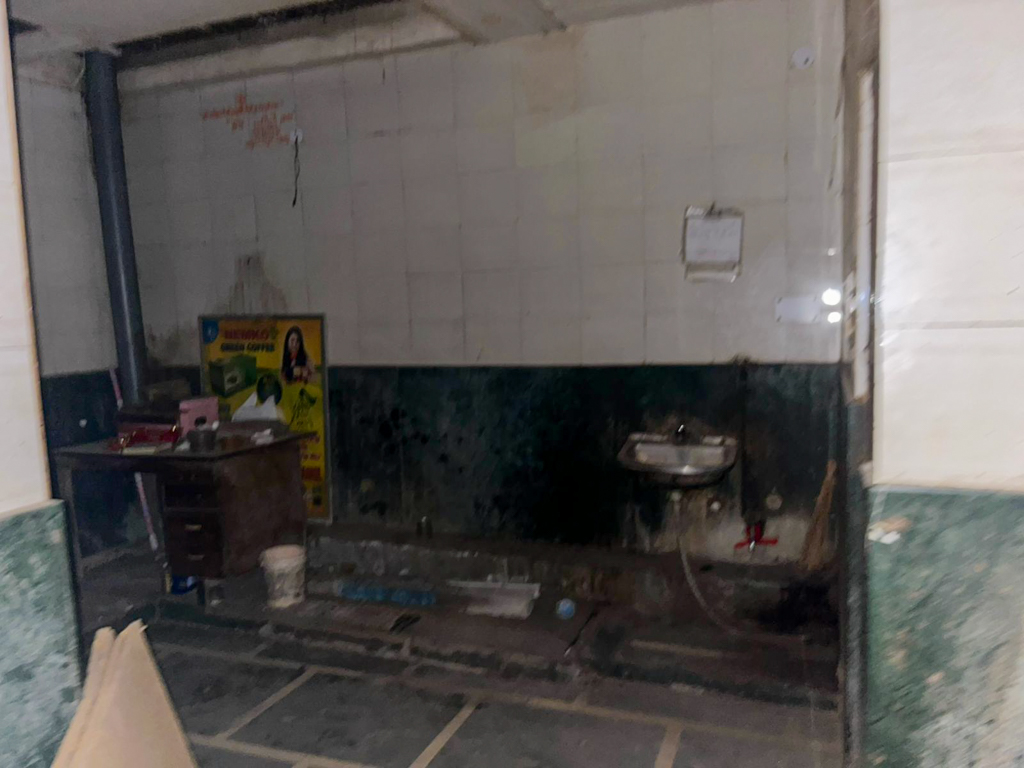 Shops for Sale in New Delhi