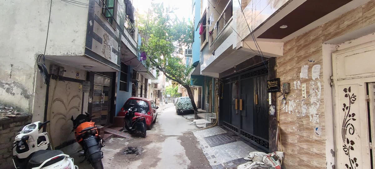 Flat for Sale in New Delhi