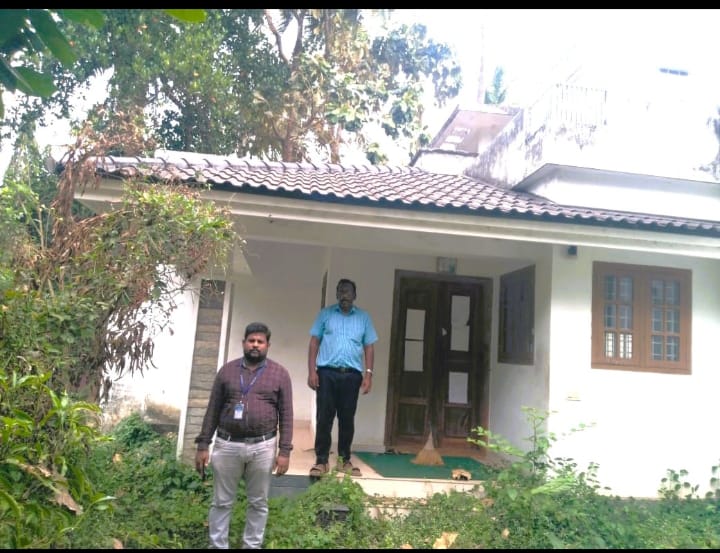 Individual House for Sale in Adat