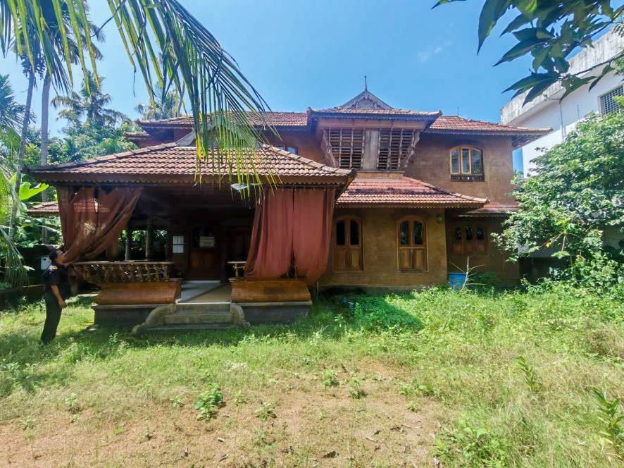 Individual House for Sale in irinjalakuda village,mukundapuram taluk,thrissur district., Irinjalakuda