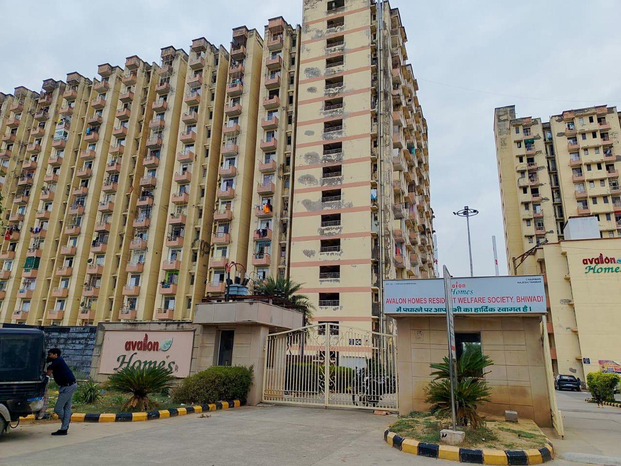 Flat for Sale in avalon homes, Industrial Area Chopanki