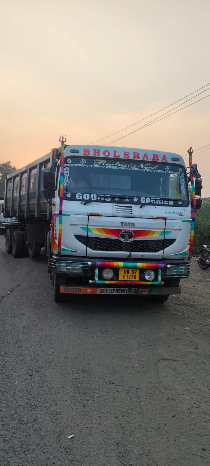 Vehicle - Truck for Sale in MURSHIDABAD, Berhampore