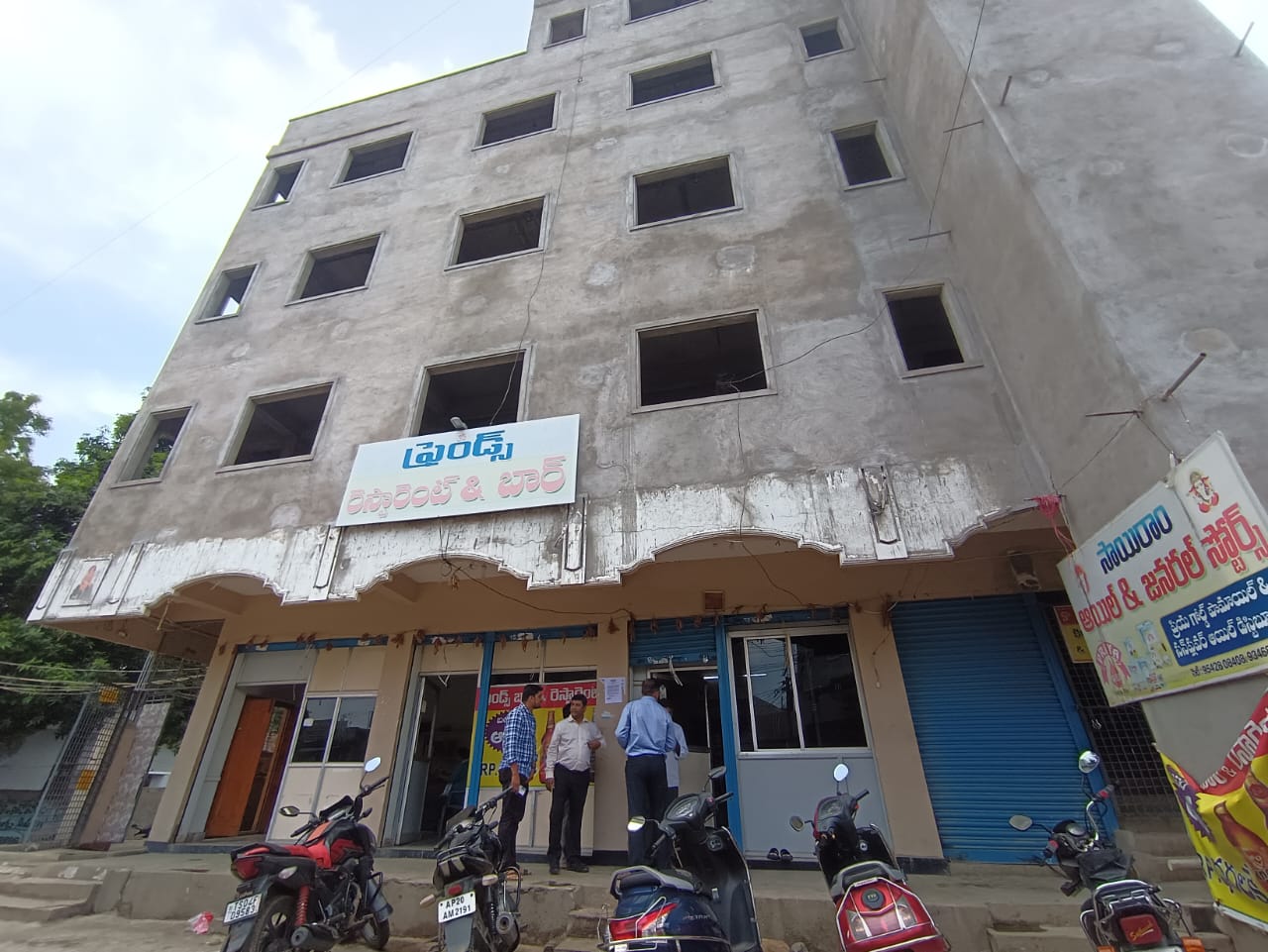 Individual House for Sale in NAIDUPET KHAMMAM, Khammam