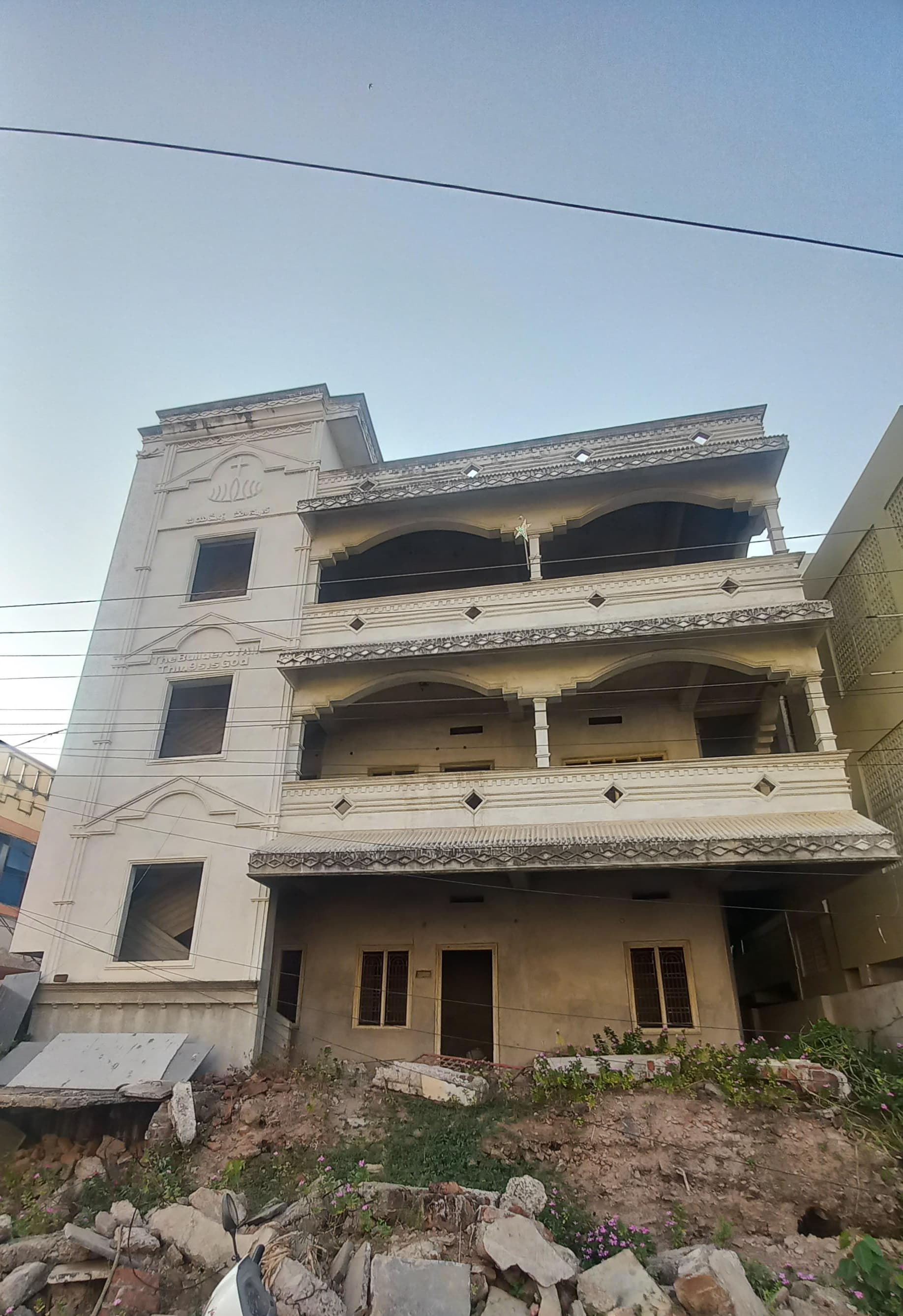 Individual House for Sale in Gudivada