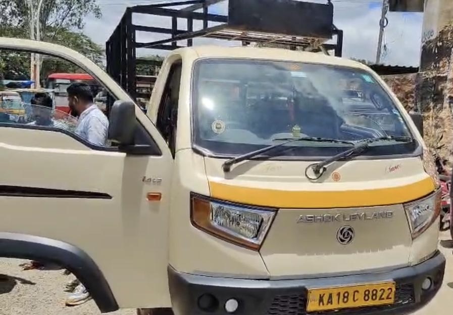 ASHOK LEYLAND- BADA DOST 14 /DIESEL (GOODS CARRIER-LGV) for Sale in KADUR, Kadur