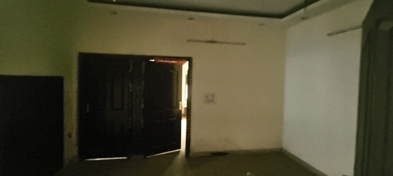 Individual House for Sale in NEW DELHI, New Delhi