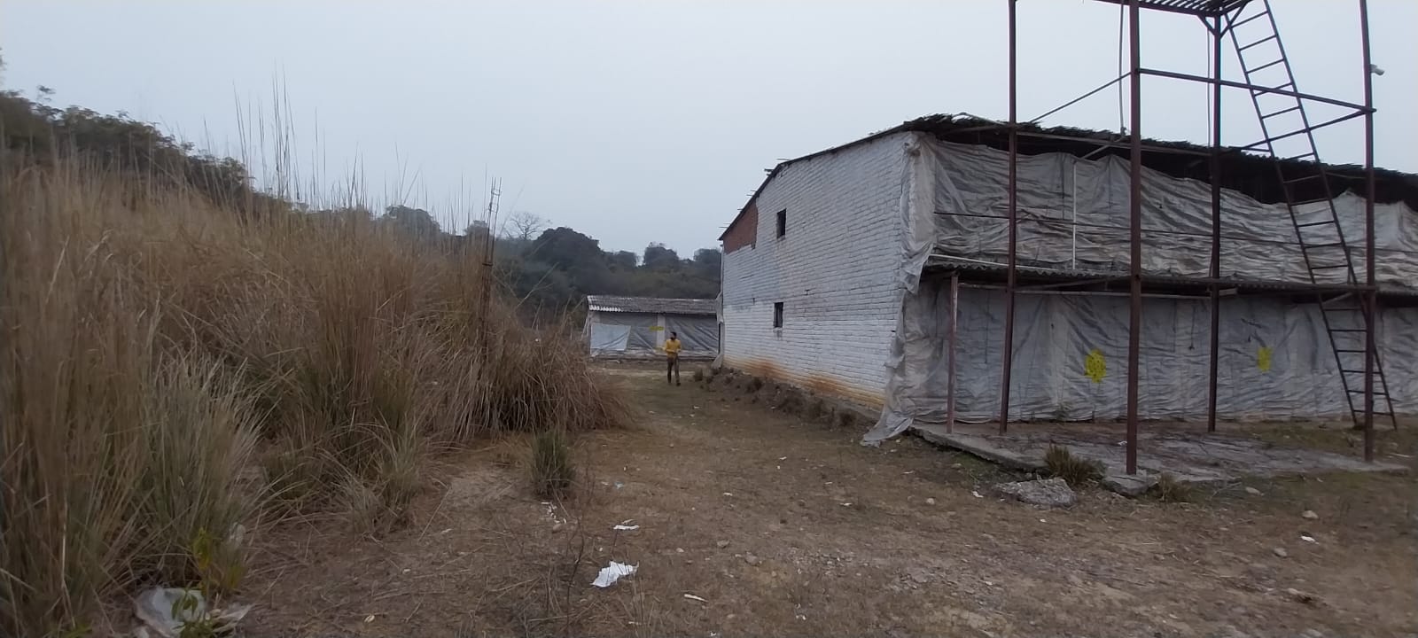 LAND & BUILDING (POULTRY FARM) for Sale in Una