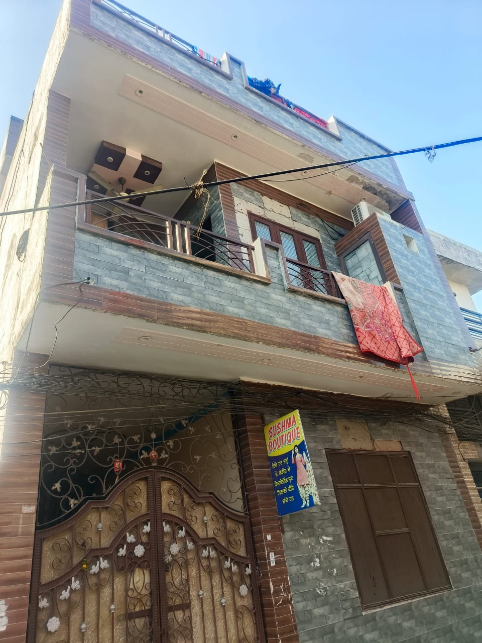 Individual House for Sale in ABADI SANDHU COLONY BATALA ROAD AMRITSAR, Amritsar