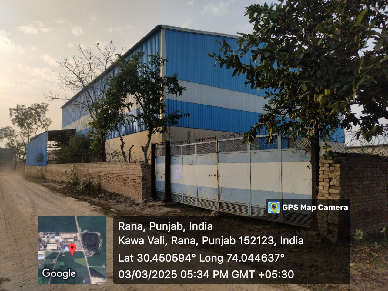 Industrial Plot with Factory Building for Sale in Fazilka