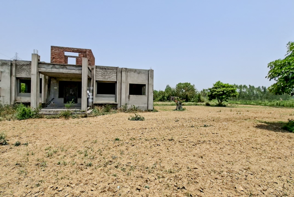 Office for Sale in Hoshiarpur, Urmar Tanda